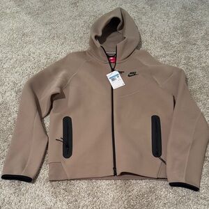 Nike Beige Full-Zip Hoodie with Black Details